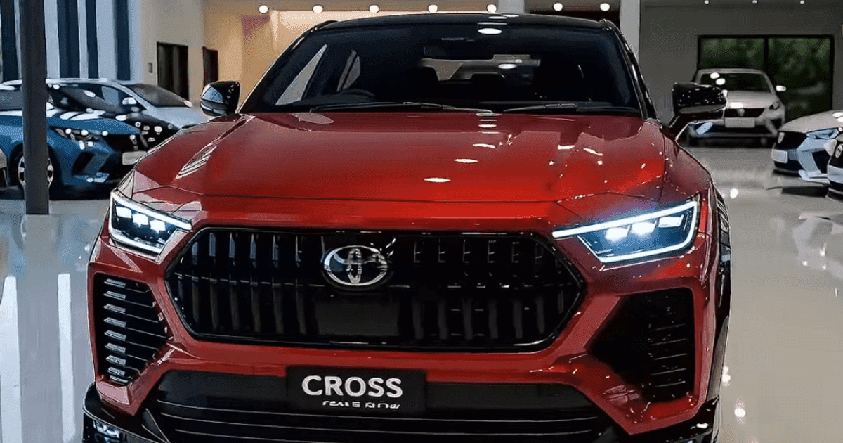 2026 Toyota Corolla Cross Front View – Stylish Hybrid SUV with 28 km/l Mileage
