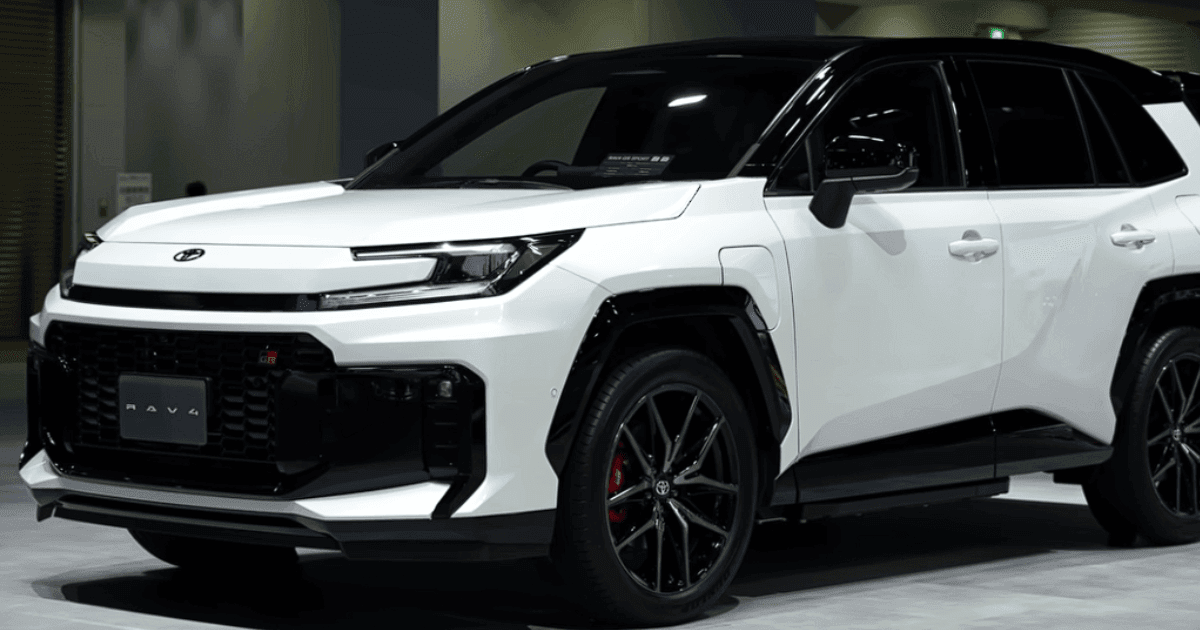 2026 Toyota RAV4 PHEV और Hybrid SUV का फ्रंट लुक, LED हेडलाइट्स और स्पोर्टी डिजाइन
